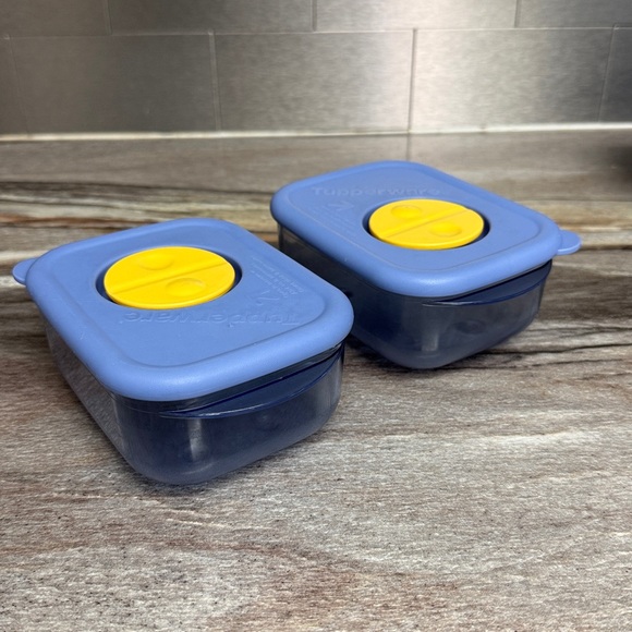 TUPPERWARE ROCK N SERVE BUNDLE - Picture 3 of 6